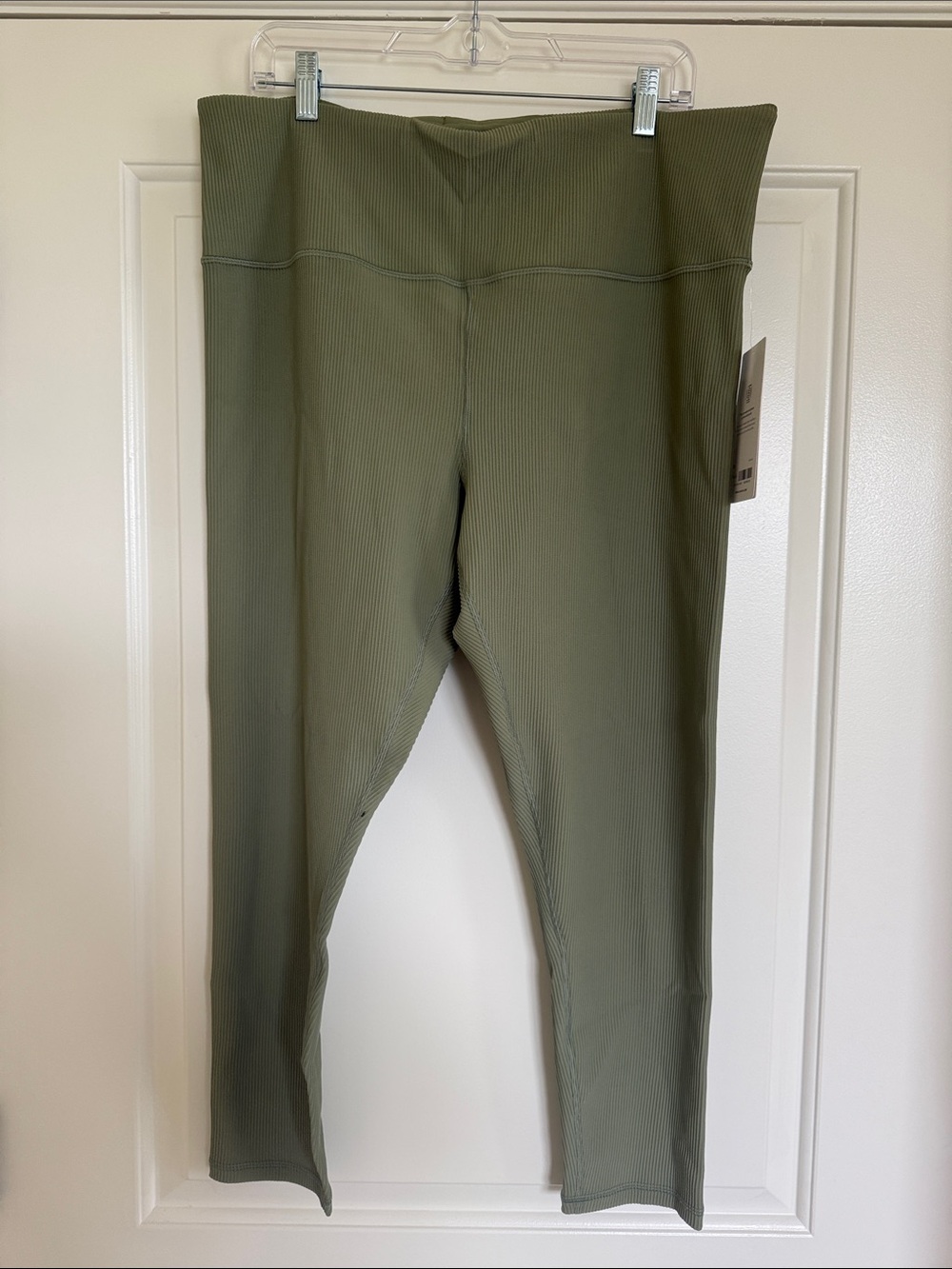 NWT Athleta Leggings